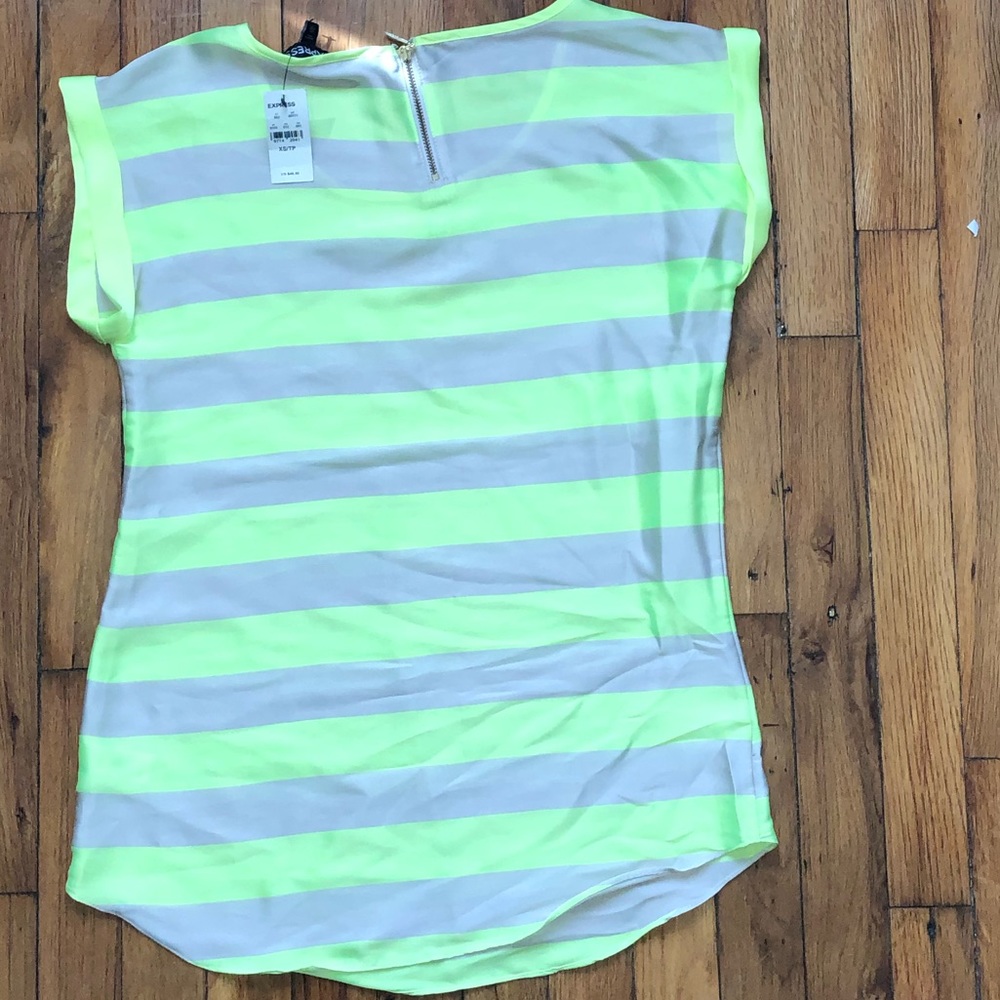 Express Blouse - Picture 2 of 3